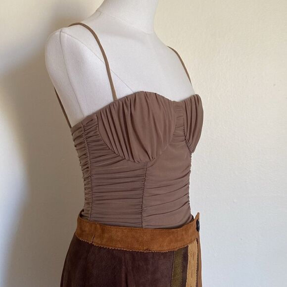 Albany Bodysuit in Taupe Brown Size XS - Picture 7 of 16